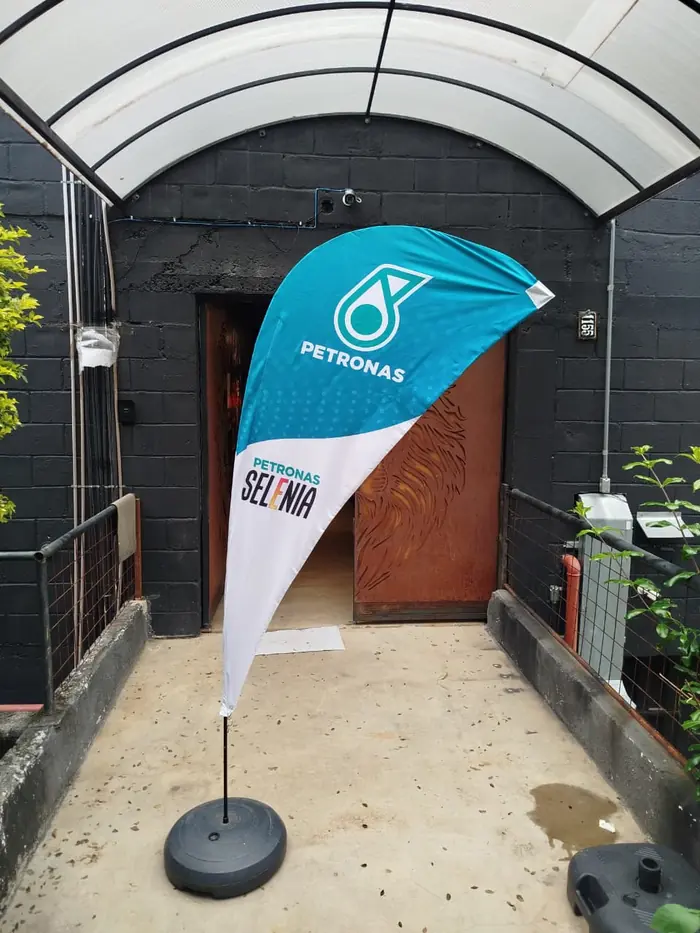 Windbanner Amazonas Windbanner instalado em cliente, foto 3